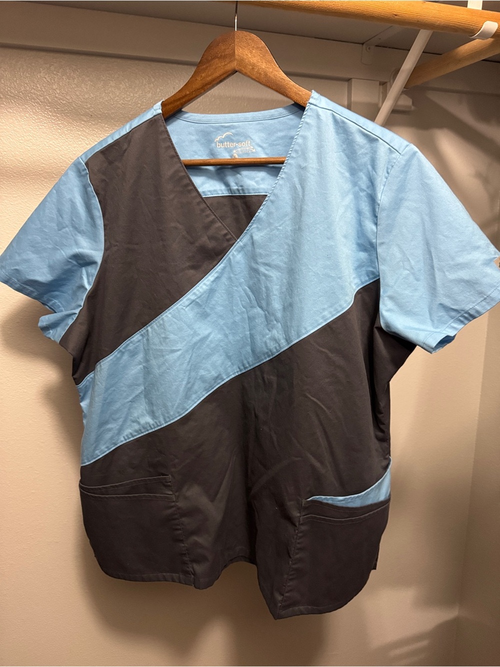 Buttersoft Women’s Light Blue and Charcoal scrub top